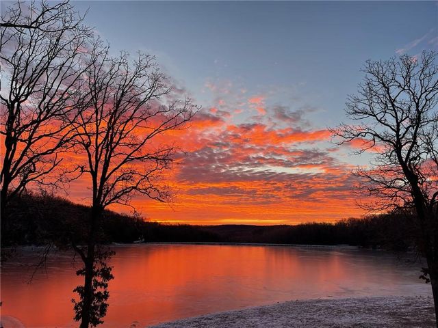 21616 PoorBoy Road, Warsaw, MO 65355