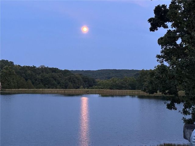 21616 PoorBoy Road, Warsaw, MO 65355