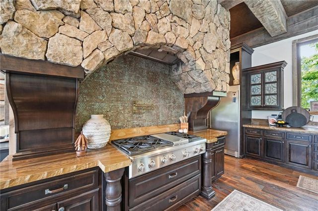 21616 PoorBoy Road, Warsaw, MO 65355