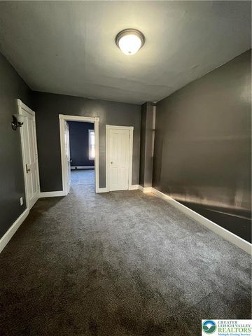 122 South Spruce Street, Nazareth Boro, PA 18064