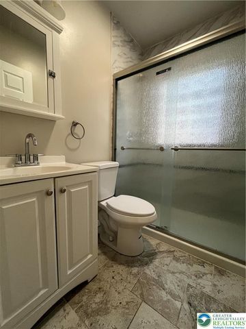 122 South Spruce Street, Nazareth Boro, PA 18064