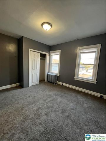122 South Spruce Street, Nazareth Boro, PA 18064