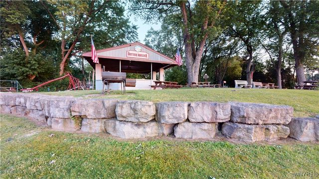 3535 Warner Drive, Grand Island, NY 14072