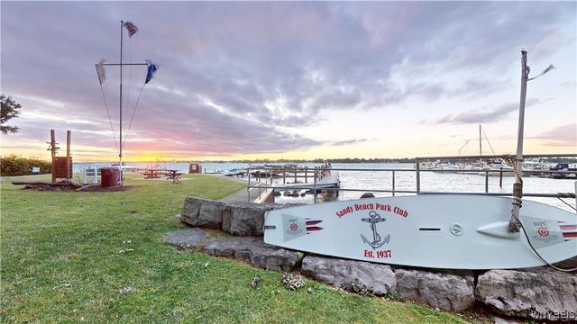 3535 Warner Drive, Grand Island, NY 14072