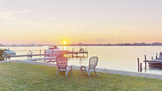 3535 Warner Drive, Grand Island, NY 14072