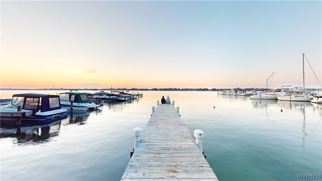 3535 Warner Drive, Grand Island, NY 14072