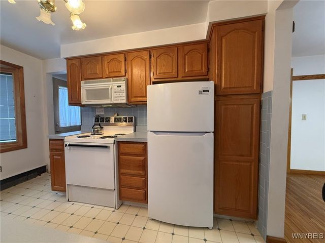 3535 Warner Drive, Grand Island, NY 14072