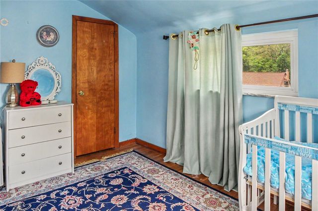 1038 Ardmore Manor Dr, Braddock Hills, PA 15221