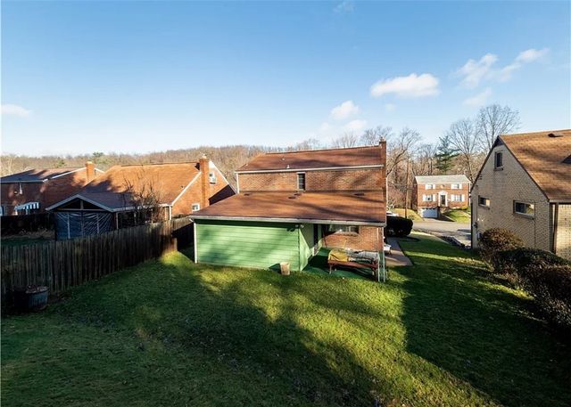1038 Ardmore Manor Dr, Braddock Hills, PA 15221