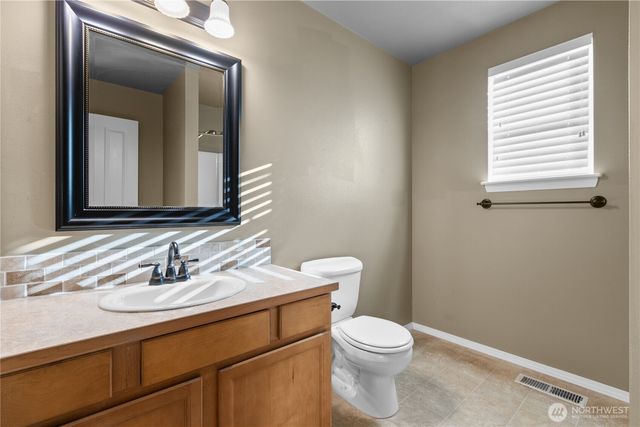 3876 Aldergrove Road, Ferndale, WA 98248