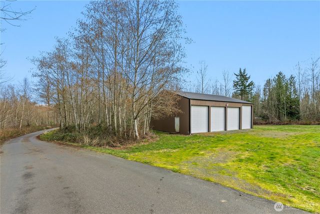 3876 Aldergrove Road, Ferndale, WA 98248
