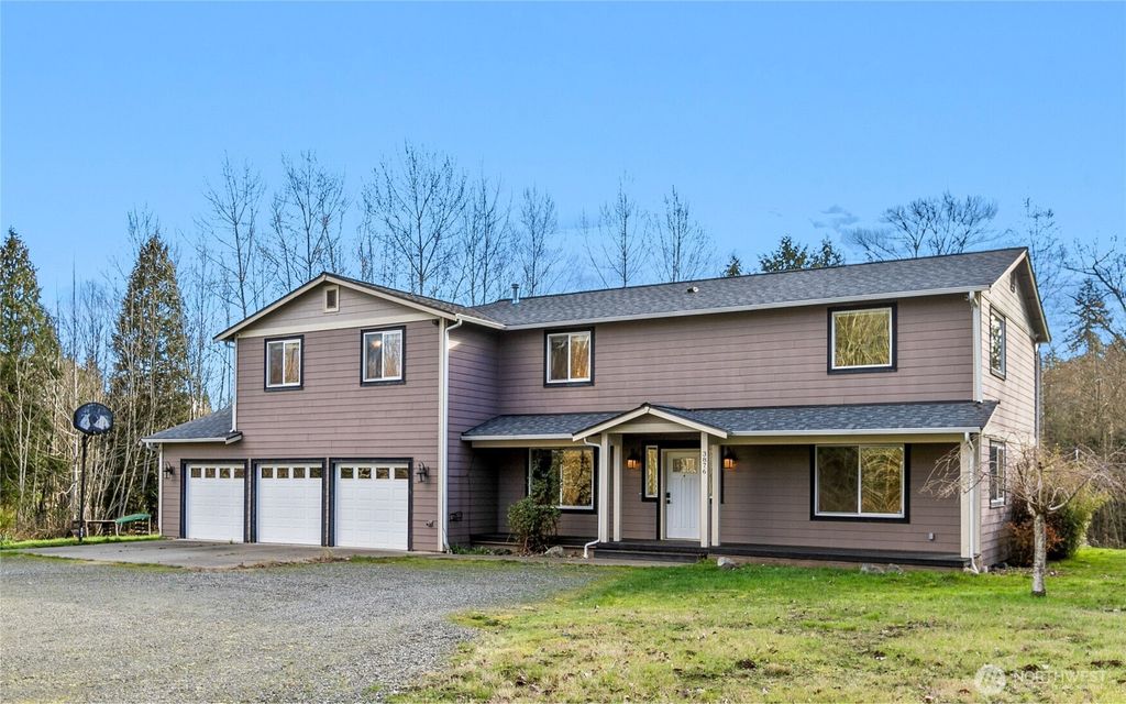 3876 Aldergrove Road, Ferndale, WA 98248