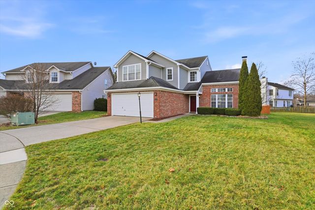 6385 Hillview Circle, Fishers, IN 46038
