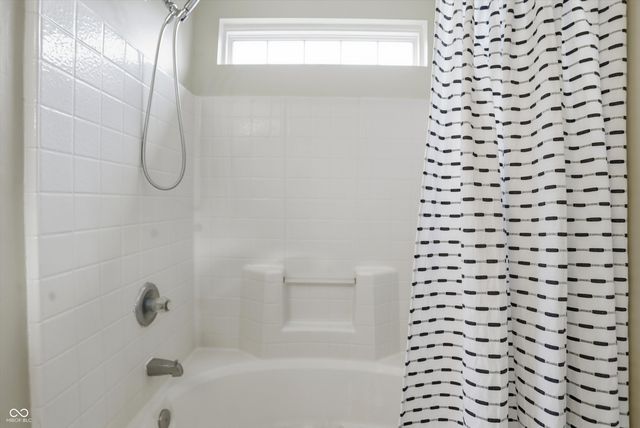 6385 Hillview Circle, Fishers, IN 46038