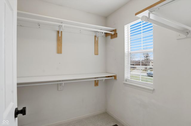 6385 Hillview Circle, Fishers, IN 46038