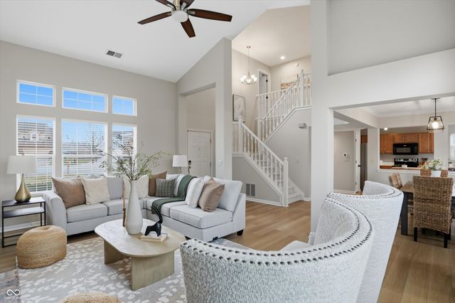 6385 Hillview Circle, Fishers, IN 46038