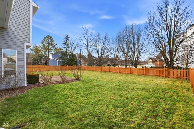 6385 Hillview Circle, Fishers, IN 46038