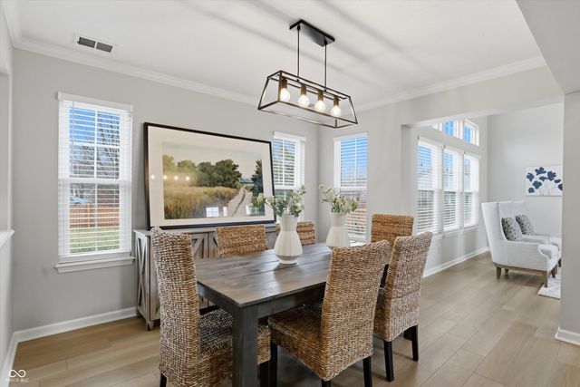 6385 Hillview Circle, Fishers, IN 46038