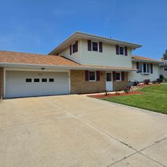421 W 1st Street, Stillman Valley, IL 61084