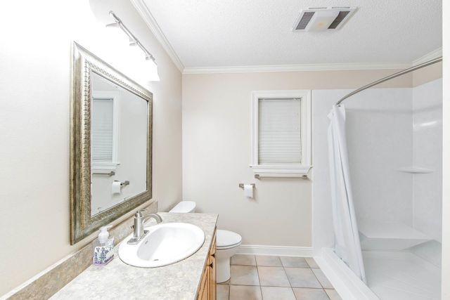 301 Hawthorne Dr, Houma, LA 70360