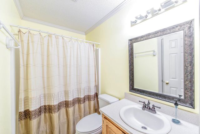 301 Hawthorne Dr, Houma, LA 70360