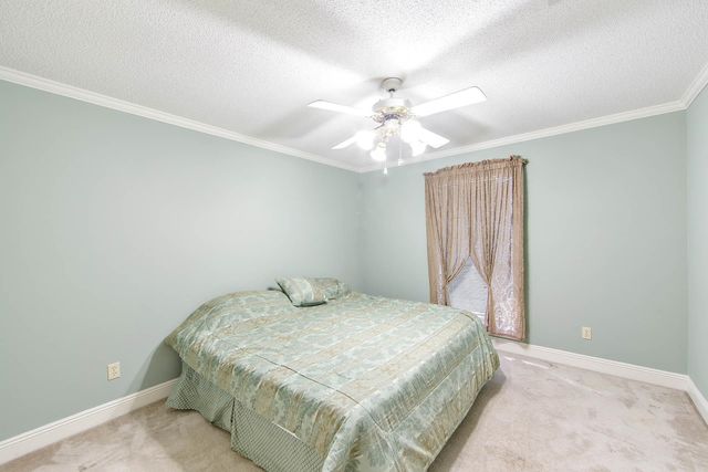 301 Hawthorne Dr, Houma, LA 70360