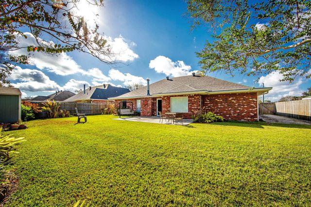 301 Hawthorne Dr, Houma, LA 70360