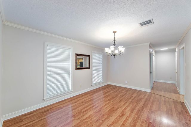 301 Hawthorne Dr, Houma, LA 70360