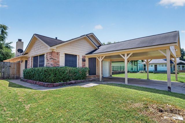 4632 Greenwood Drive, Rosenberg, TX 77471