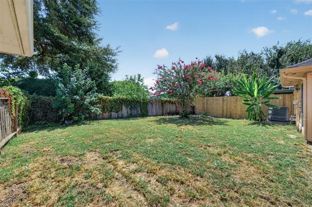 4632 Greenwood Drive, Rosenberg, TX 77471