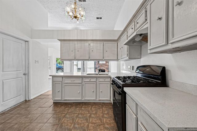 4632 Greenwood Drive, Rosenberg, TX 77471