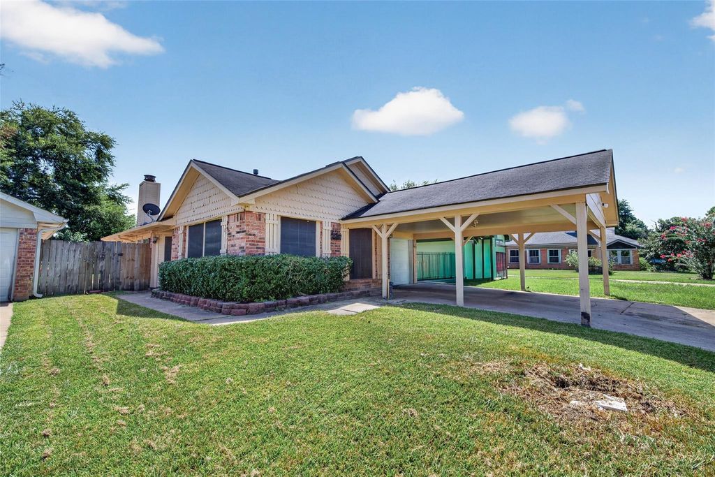 4632 Greenwood Drive, Rosenberg, TX 77471