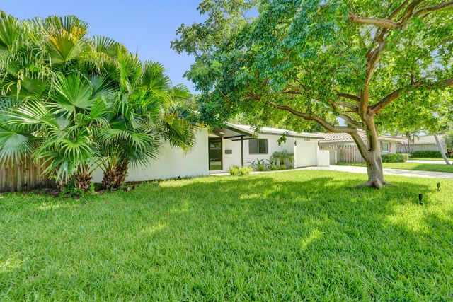 1250 SW 4TH Street, Boca Raton, FL 33486