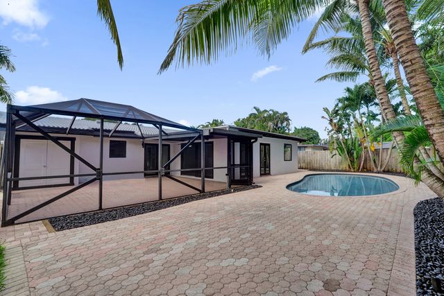 1250 SW 4TH Street, Boca Raton, FL 33486