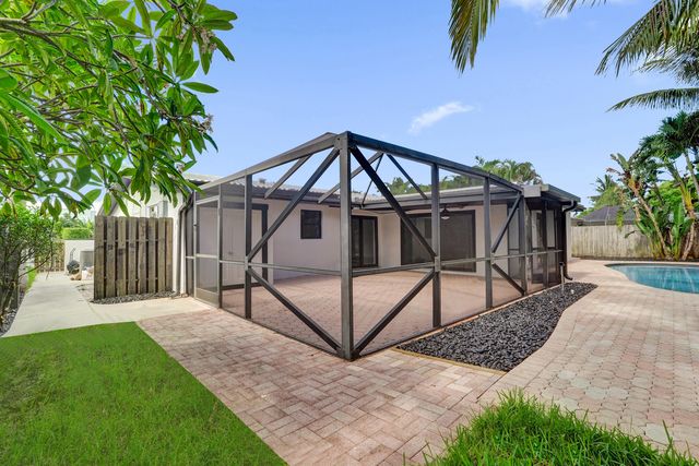 1250 SW 4TH Street, Boca Raton, FL 33486