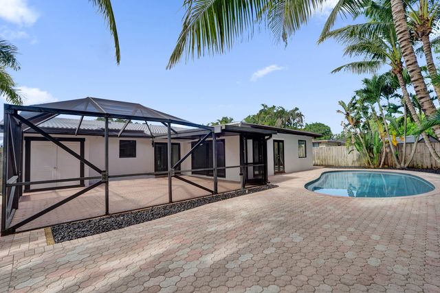 1250 SW 4TH Street, Boca Raton, FL 33486