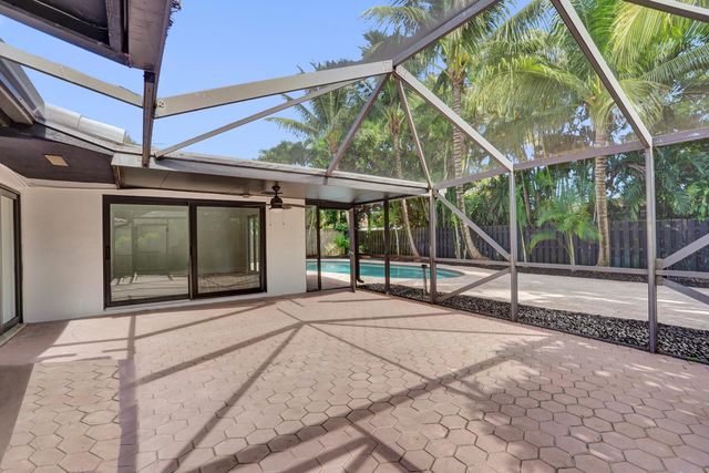 1250 SW 4TH Street, Boca Raton, FL 33486