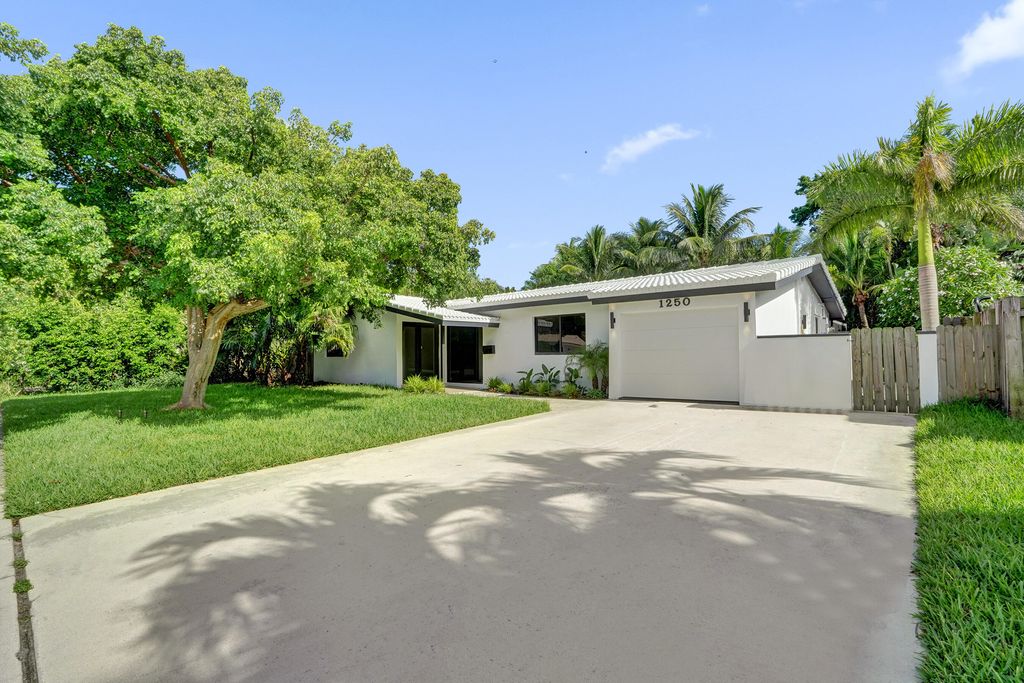 1250 SW 4TH Street, Boca Raton, FL 33486