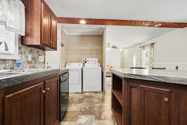 530 Key Largo Ave., Murrells Inlet, SC 29576