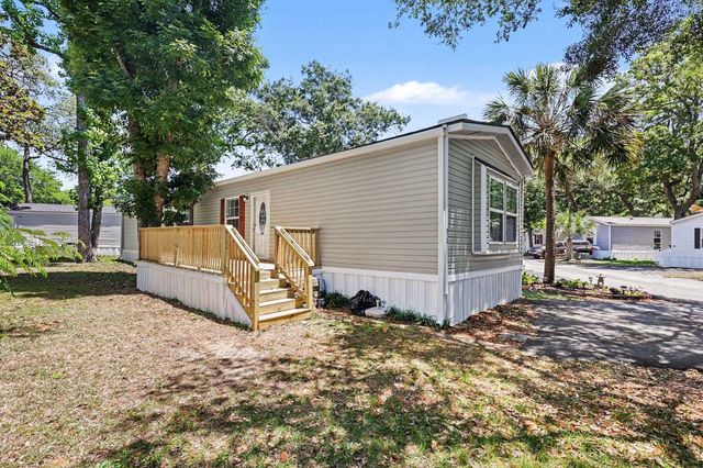 530 Key Largo Ave., Murrells Inlet, SC 29576