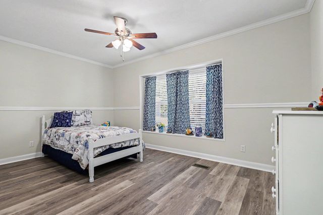 530 Key Largo Ave., Murrells Inlet, SC 29576