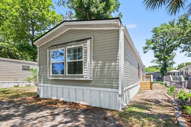 530 Key Largo Ave., Murrells Inlet, SC 29576