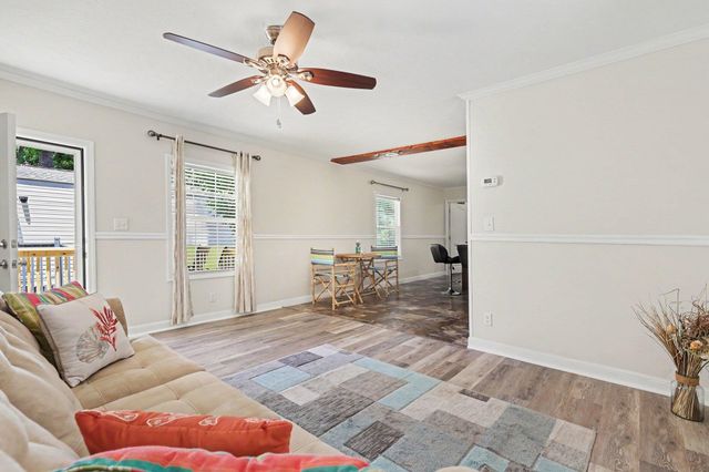 530 Key Largo Ave., Murrells Inlet, SC 29576