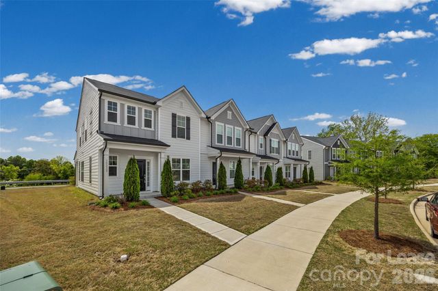 16212 Leading Street, Charlotte, NC 28273