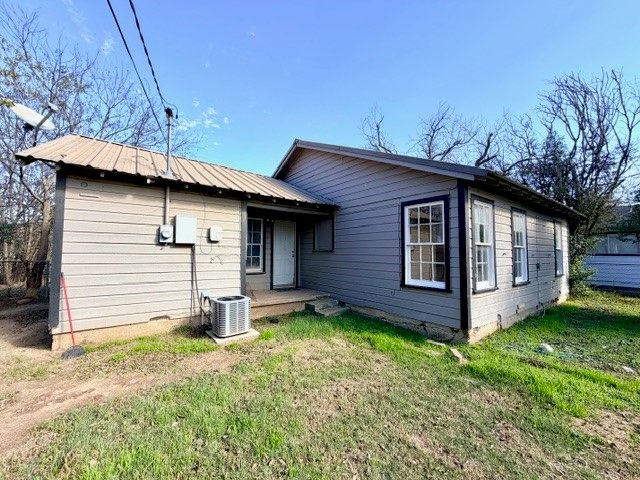 2503 Belmeade Street, Brownwood, TX 76801