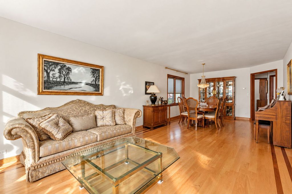 6027 N Jersey Avenue, Chicago, IL 60659 — photo 3