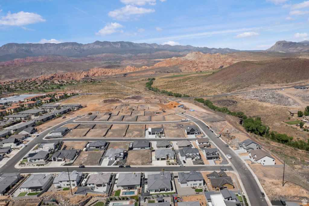 Image 34 of property listing at 1861 W 300 N, Hurricane, UT 84737