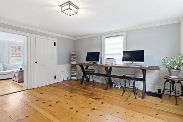 23 Old Manchester Road, Amherst, NH 03031