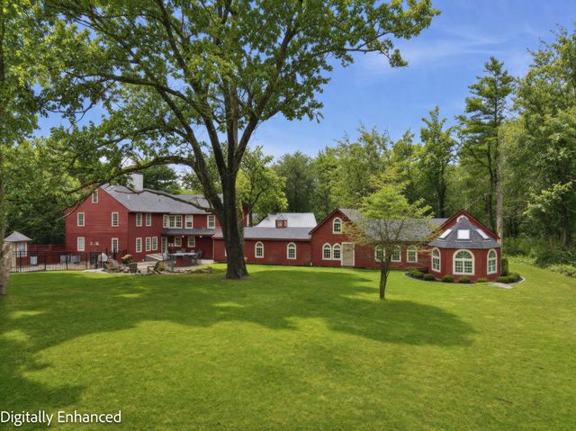 23 Old Manchester Road, Amherst, NH 03031
