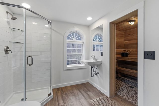 23 Old Manchester Road, Amherst, NH 03031